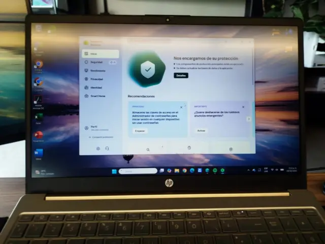Pantalla de Kaspersky confirmando la protección activa en un portátil HP